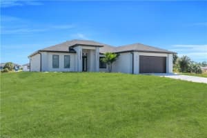 312 PEMBROKE STREET, LEHIGH ACRES, FL 33974 - MLS#MFRA4673301