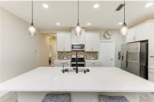 5961 AMBERLY DRIVE, BRADENTON, FL 34208 - MLS#MFRA4673319