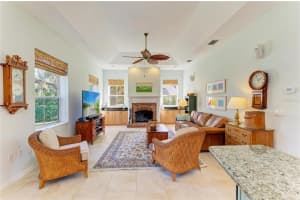 13648 HERITAGE WAY, SARASOTA, FL 34240 - MLS#MFRA4673361