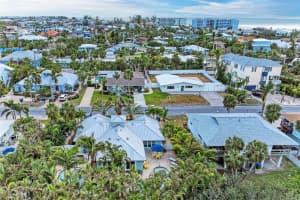 308 58TH STREET, HOLMES BEACH, FL 34217 - MLS#MFRA4673370