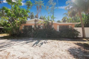 144 GARDEN LANE, SARASOTA, FL 34242 - MLS#MFRA4673372