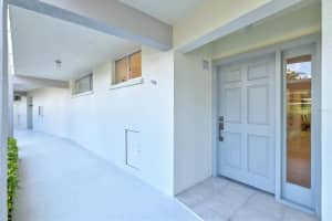 100 SANDS POINT ROAD, LONGBOAT KEY, FL 34228 - MLS#MFRA4673388