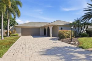 3660 Kingston Blvd, SARASOTA