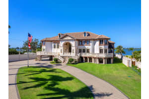 1310 LAKE SHORE DRIVE, SARASOTA, FL 34231 - MLS#MFRA4673508