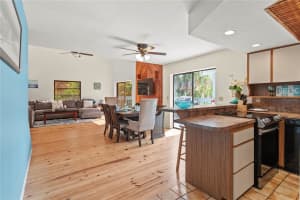 356 ISLAND CIRCLE, SARASOTA, FL 34242 - MLS#MFRA4673517