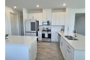 8525 SNOWFALL STREET, SARASOTA, FL 34241 - MLS#MFRA4673577