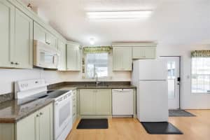 713 RIVERVIEW CIRCLE, NORTH PORT, FL 34287 - MLS#MFRA4673581