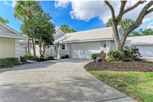 729 BRIGHTSIDE CRESCENT DRIVE, VENICE, FL 34293 - MLS#MFRA4673608
