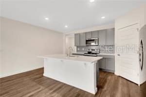 17114 BARNWOOD PLACE, LAKEWOOD RANCH, FL 34211 - MLS#MFRA4673653