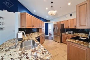 6589 FAIRWAY GARDENS DRIVE, BRADENTON, FL 34203 - MLS#MFRA4673665