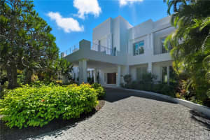 3315 BAY SHORE ROAD, SARASOTA, FL 34234 - MLS#MFRA4673690