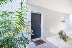 5503 FOUNTAIN LAKE CIRCLE, BRADENTON, FL 34207 - MLS#MFRA4673714