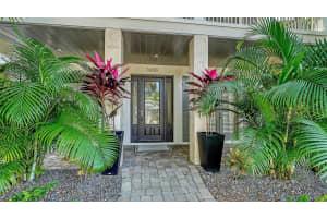 1690 ARLINGTON STREET, SARASOTA, FL 34239 - MLS#MFRA4673742