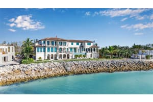 7366 POINT OF ROCKS ROAD, SARASOTA, FL 34242 - MLS#MFRA4673754