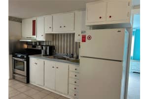 5025 BRAE BURN AVENUE, SARASOTA, FL 34234 - MLS#MFRA4673755