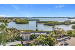 1510 PELICAN POINT DRIVE, SARASOTA, FL 34231 - MLS#MFRA4673756