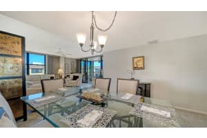 8779 MIDNIGHT PASS ROAD, SARASOTA, FL 34242 - MLS#MFRA4673776