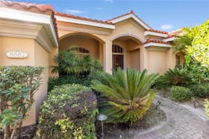 8882 BLOOMFIELD BOULEVARD, SARASOTA, FL 34238 - MLS#MFRA4673804