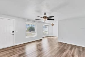 1102 FRUITLAND AVENUE, BRADENTON, FL 34207 - MLS#MFRA4673849