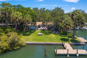 1542 GULFVIEW DRIVE, SARASOTA, FL 34236 - MLS#MFRA4673853