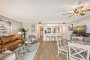 6342 MIDNIGHT PASS ROAD, SARASOTA, FL 34242 - MLS#MFRA4673854