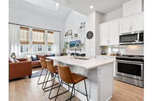 2337 LINDSTROM STREET, SARASOTA, FL 34237 - MLS#MFRA4673872