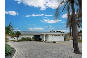 325 Fiesole St, VENICE 325 Fiesole St, VENICE