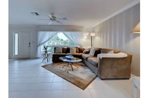 325 FIESOLE STREET, VENICE, FL 34285 - MLS#MFRA4673885