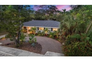 2375 DATURA STREET, SARASOTA, FL 34239 - MLS#MFRA4673910