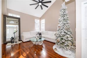 MLS# MFRA4673993, Apopka, Florida 32712