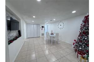 5212 LAHAINA DRIVE, SARASOTA, FL 34232 - MLS#MFRA4674005