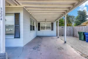 3224 WILLIAMSBURG STREET, SARASOTA, FL 34231 - MLS#MFRA4674010