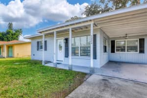 3224 WILLIAMSBURG STREET, SARASOTA, FL 34231 - MLS#MFRA4674010