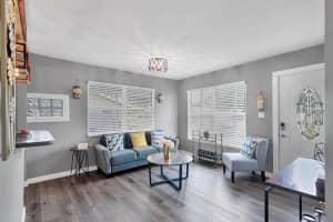 3224 WILLIAMSBURG STREET, SARASOTA, FL 34231 - MLS#MFRA4674010