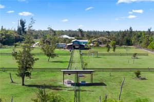 6050 STRINGFELLOW ROAD, ST JAMES CITY, FL 33956 - MLS#MFRA4674012