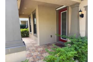 7017 ISLAND QUEEN COURT, SARASOTA, FL 34233 - MLS#MFRA4674018