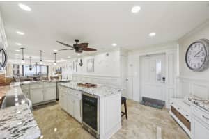 5770 MIDNIGHT PASS ROAD, SARASOTA, FL 34242 - MLS#MFRA4674063