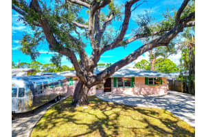 2835 Williamsburg St, SARASOTA