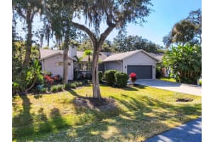 4594 Trails Dr, SARASOTA