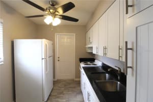 6371 GATEWAY AVENUE, SARASOTA, FL 34231 - MLS#MFRA4674196