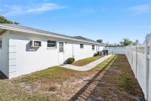 319 MENDEZ DRIVE, SARASOTA, FL 34243 - MLS#MFRA4674239