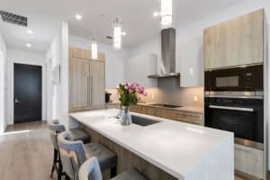 33 PALM AVENUE, SARASOTA, FL 34236 - MLS#MFRA4674241