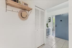 7203 CURTISS AVENUE, SARASOTA, FL 34231 - MLS#MFRA4674269