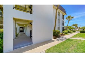 5600 BEACH WAY DRIVE, SARASOTA, FL 34242 - MLS#MFRA4674286