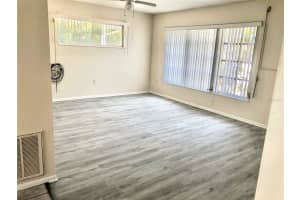 804 67TH AVENUE TERRACE, BRADENTON, FL 34207 - MLS#MFRA4674308