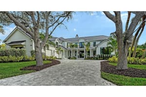 656 TROPICAL CIRCLE, SARASOTA, FL 34242 - MLS#MFRA4674326