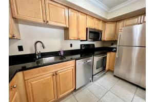 631 ORANGE AVENUE, SARASOTA, FL 34236 - MLS#MFRA4674339