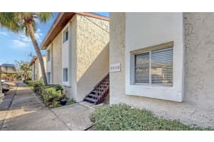 2620 HIDDEN LAKE DRIVE, SARASOTA, FL 34237 - MLS#MFRA4674382