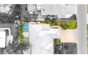 302 67TH STREET, HOLMES BEACH, FL 34217 - MLS#MFRA4674440