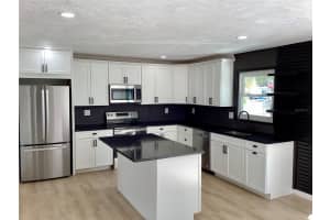 1757 MOVA STREET, SARASOTA, FL 34231 - MLS#MFRA4674465